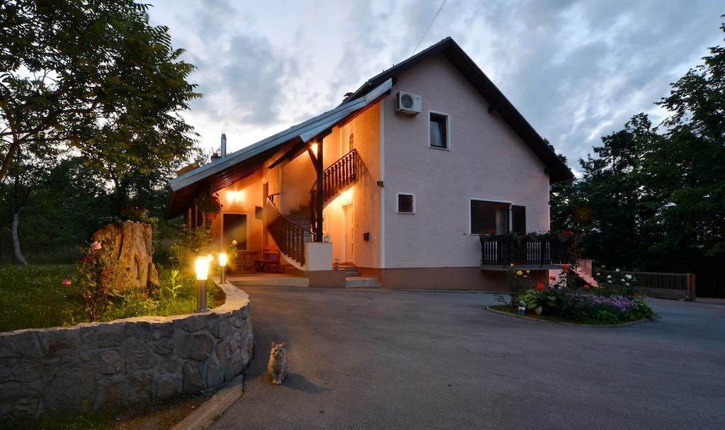 Apartment Michaela Slunj Εξωτερικό φωτογραφία